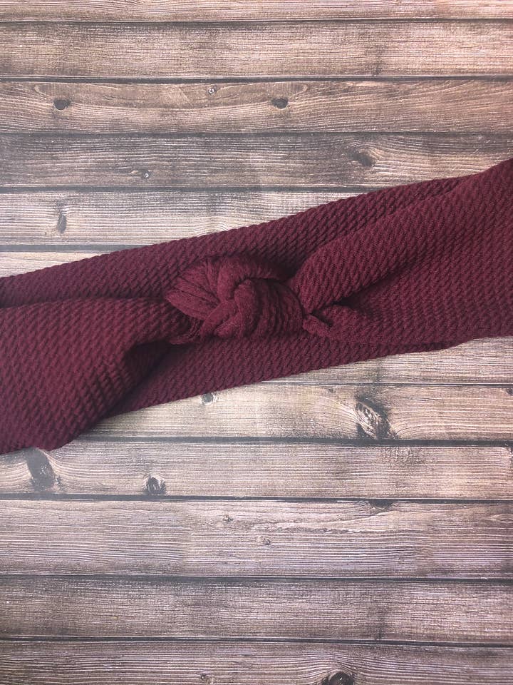Bandeau noué bordeaux pour la vente par South Coast Sewn