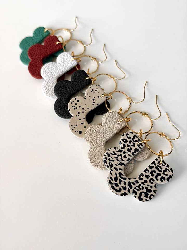 Orecchini in argilla polimerica fatti a mano, regali per lei per la vendita all'ingrosso da parte di Asden & Ash Design