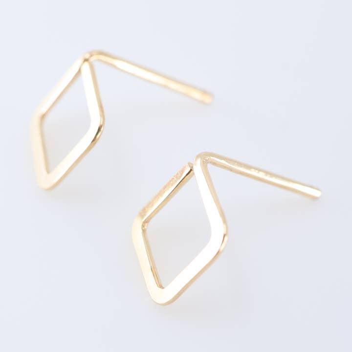 Clous diamantés forgés pour la vente par J. Mills Studio