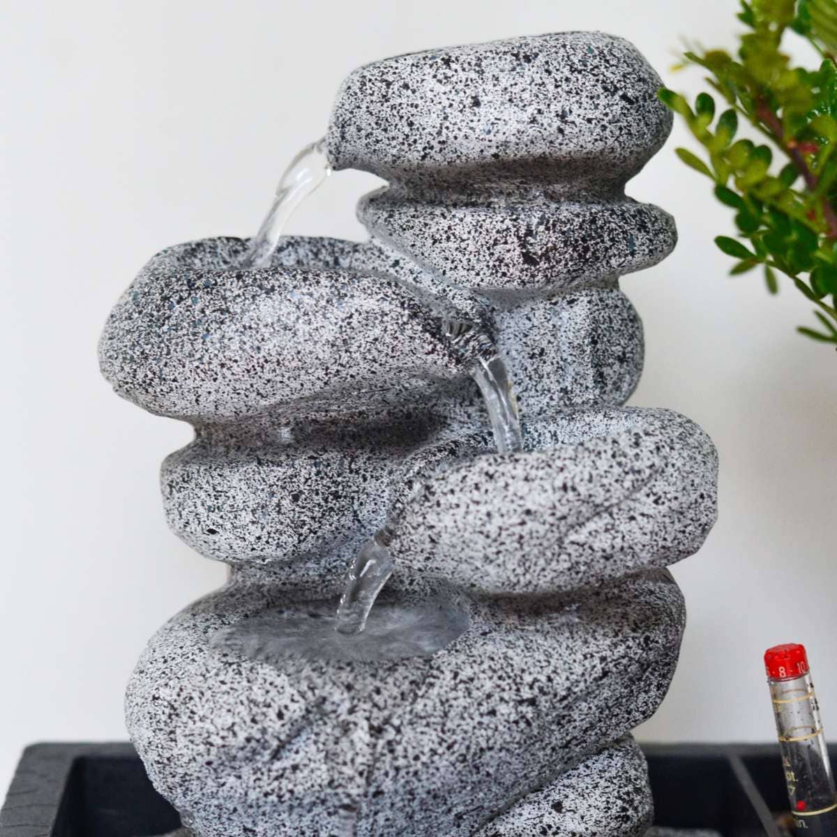 Oasis of Life - Wholesale Live Plant - Bonsai - Set of 2 Chinese bonsai trees - approx. 5 years old - with Easy Care System & water level indicator - Decorative Zen arrangement with stones & mini waterfall - Easy to care for & durable - Height 25–35cm - Ø29cm5
