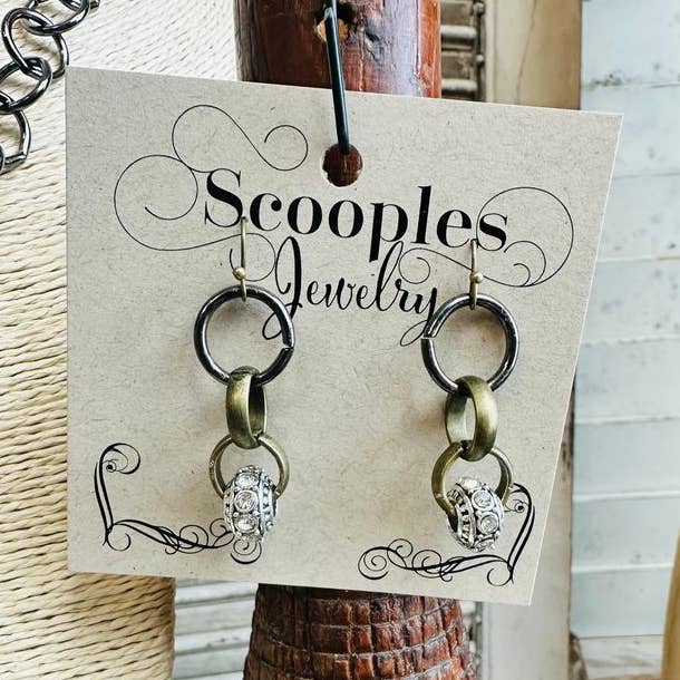 Scooples Jewelry - Vendita all'ingrosso Orecchini pendenti - Gioiello della Corona - Orecchio0