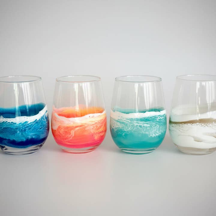 Artful Nests - Wholesale Wine Glass - Resin Wave Stemless Wine Glass - Beach Glassware7