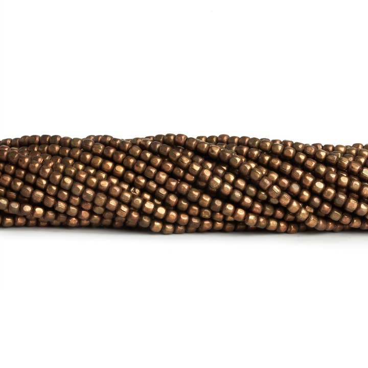 Cubes de cuivre brut de 2 mm 8 pouces 96 perles pour la vente par The Bead Traders