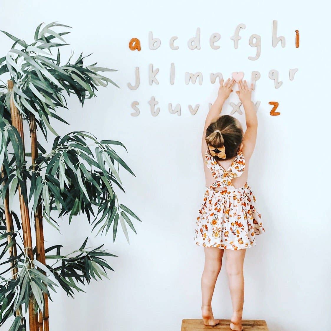 Timber Tinkers – Großhandel Wanddeko - Kind & Baby – Alphabet aus Naturholz – Wanddekoration für Kinderzimmer5