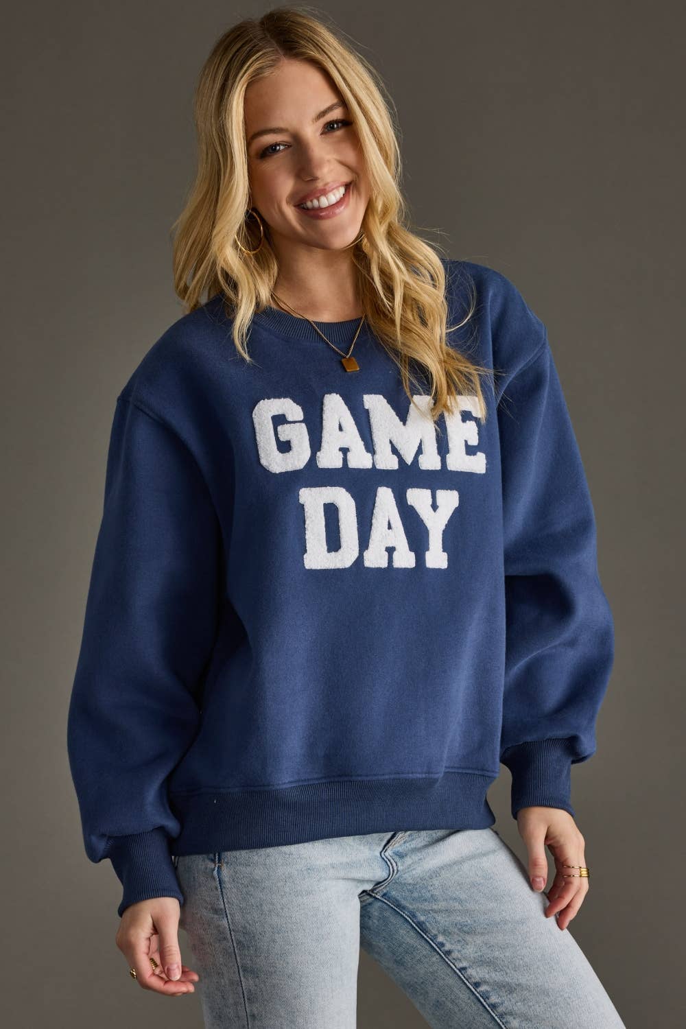 Panache Apparel Co. – Engroshandel Grafisk Sweatshirt - Dame – Blå Game Day sweatshirt1