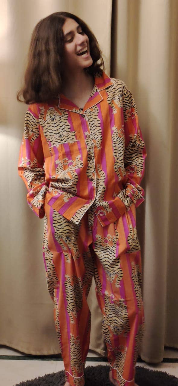 Ayras World - Wholesale Sleepwear Set - Women's - Cotton Tiger Print Long Pyjamas Set - Orange & Pink2