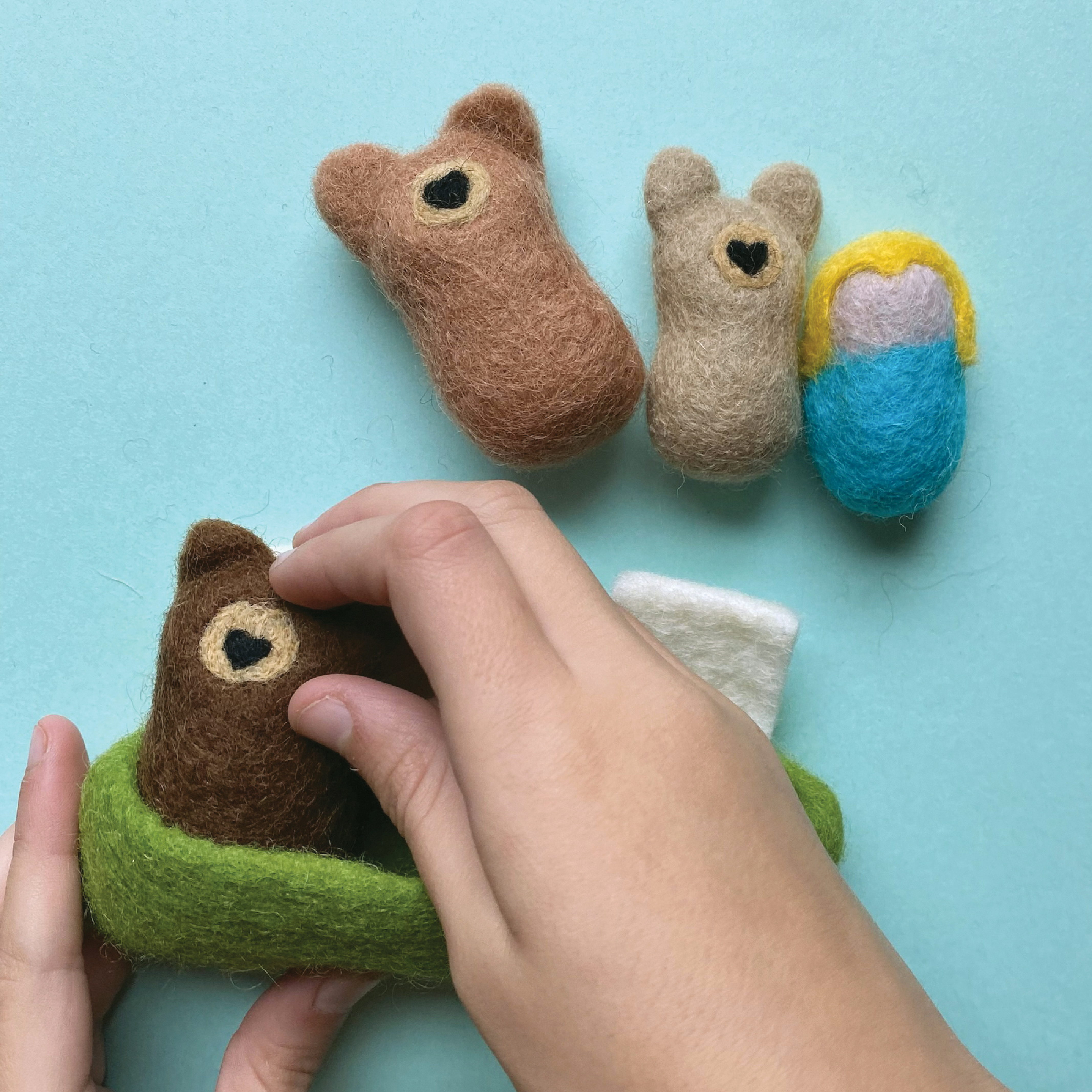 Sheep Farm Felt - Wholesale Toy Set - Kids - Pocket Pals | Goldilocks & The Three Bears3