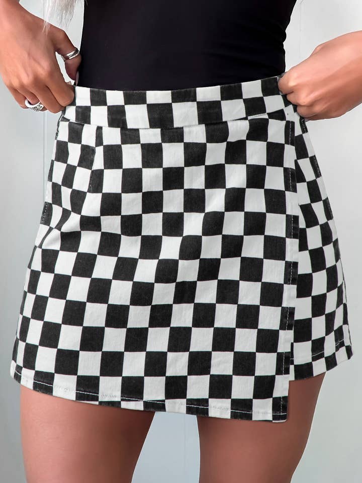 Fashion-W Checkered Print Overlap Mini Skort for wholesale by fashionworks