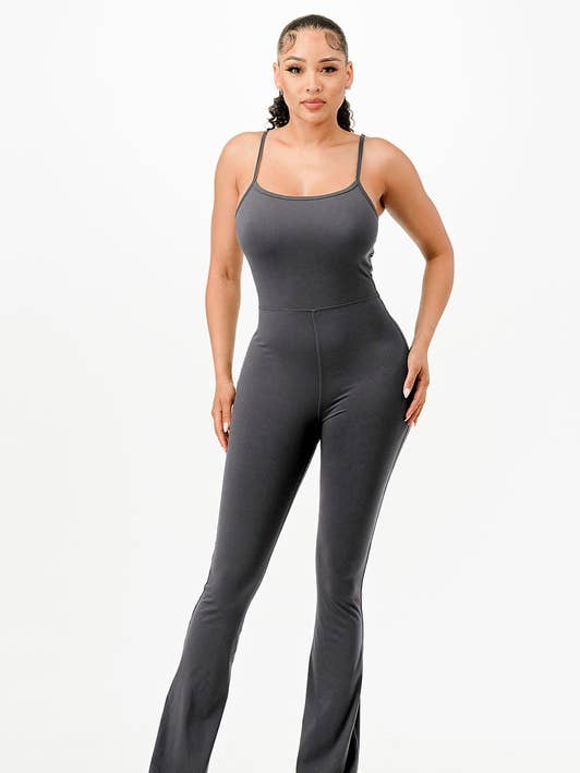 A2899-Combinaison de sport pour la vente par April Moon