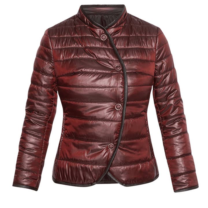 GIACCA LEGGERMENTE IMBOTTITA CON FODERA TRAPUNTATA IN BORDEAUX - ESSENTIALS per la vendita all'ingrosso da parte di Fashion Roots