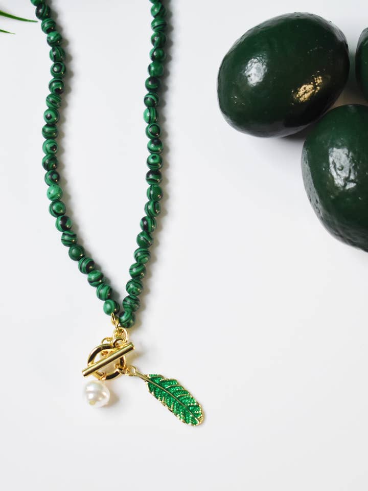 Collar Alexandra para venta al por mayor de Feline Jewelry Studio Universe