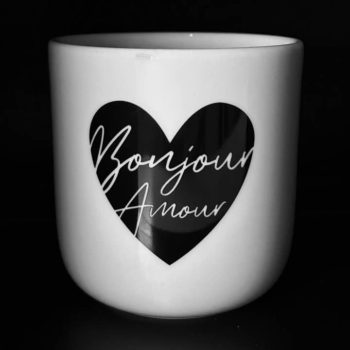 Bonjour Amour - mugg för wholesale av Love is the new black