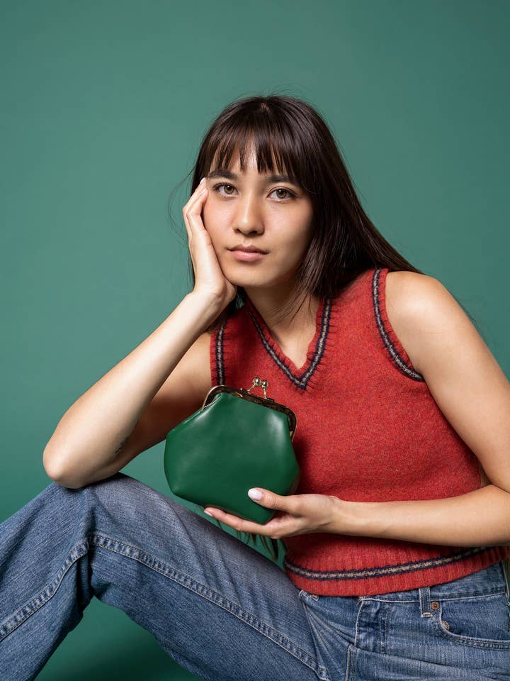 Sac bandoulière porte-monnaie Cleo CP2338 pour la vente par Jen & Co.