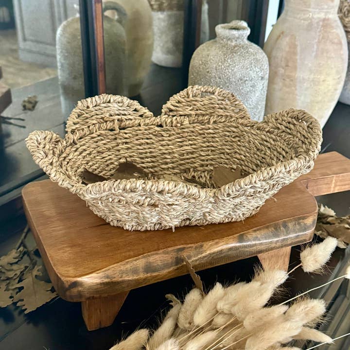 Collins Painting & Design - Wholesale Basket - WG-1014 - Oval Scallop Seagrass Tray