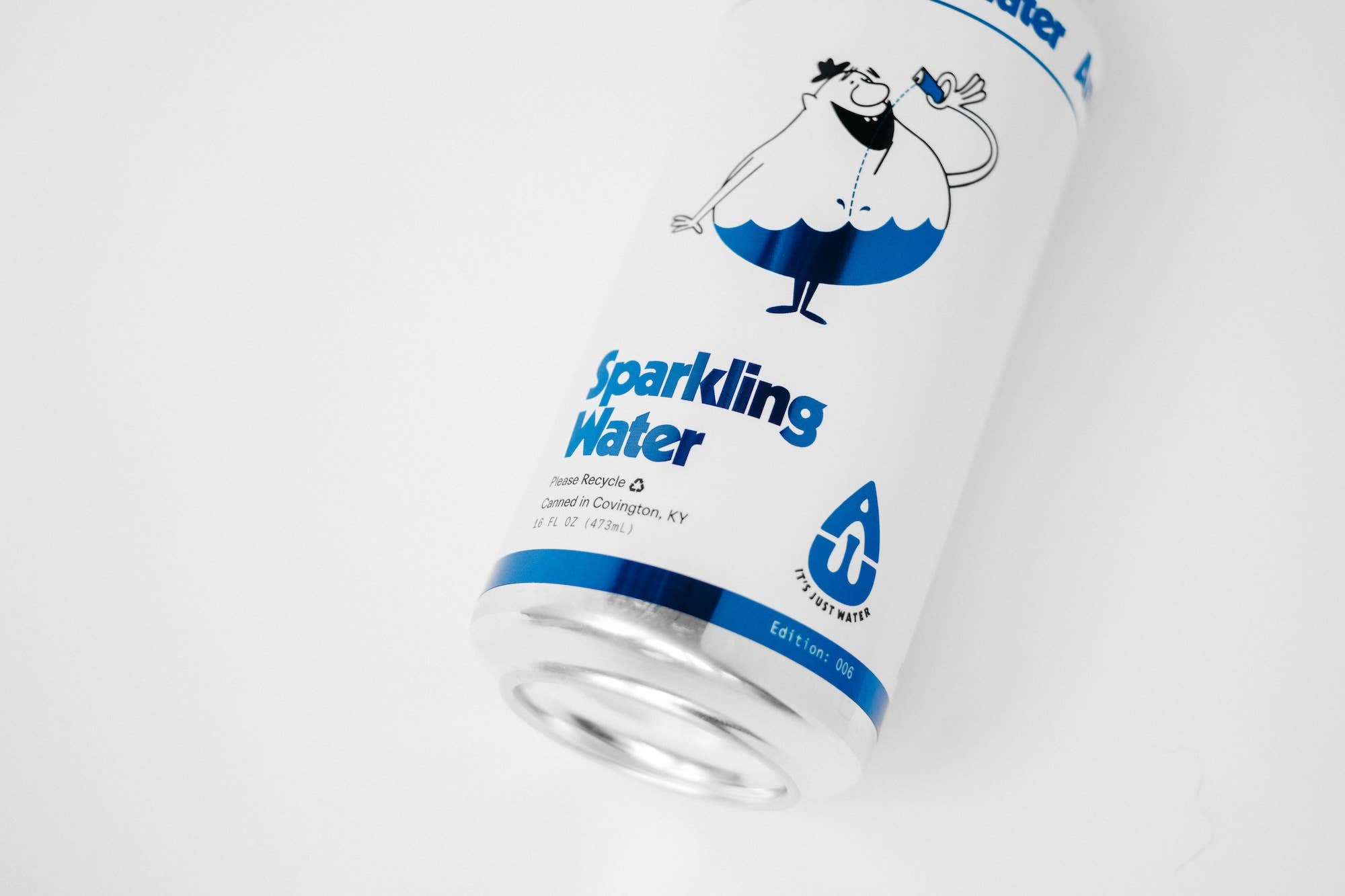 Modern Water // Formerly American Water - Vente Eau gazeuse - Canette en aluminium d'eau pétillante Modern Water 16oz (24 unités)4