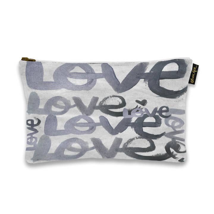 Oliver Gal Kunstbeutel mit vier Buchstaben, silberfarben, Größe 9 x 6 für den Großhandel von The Oliver Gal Artist