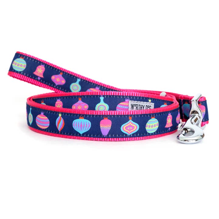 Flottan Vintage Ornament Lead för wholesale på Faire