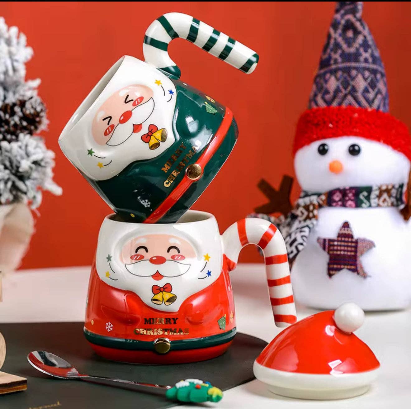 Luuma Home – wholesale Coffee mug – Santa with Candy Cane Holder Mug2