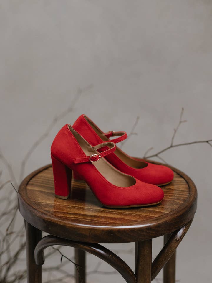 Handgjorda klackar i mocka (8 cm) - Luna - Röda vintageskor 35-42 för wholesale av MIUMMASH DAMIAN TOMZIK