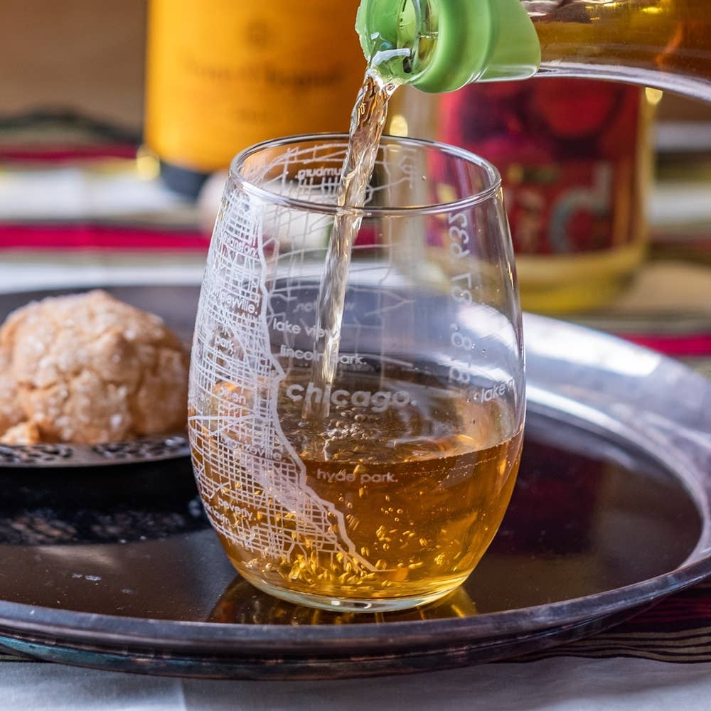 Well Told - Vente Verres à vin - GRAVURE PERSONNALISÉE - Carte de ville / village des États-Unis - Verre à vin sans pied2