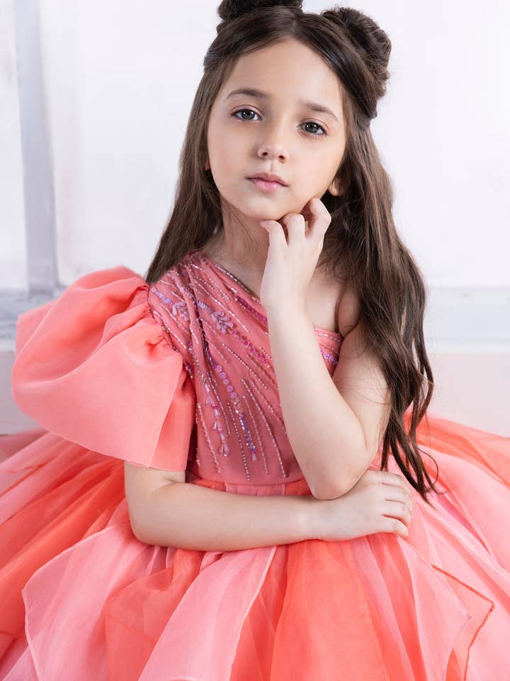 Coralbell per la vendita all'ingrosso da parte di Zeezou by zeeshan nasir