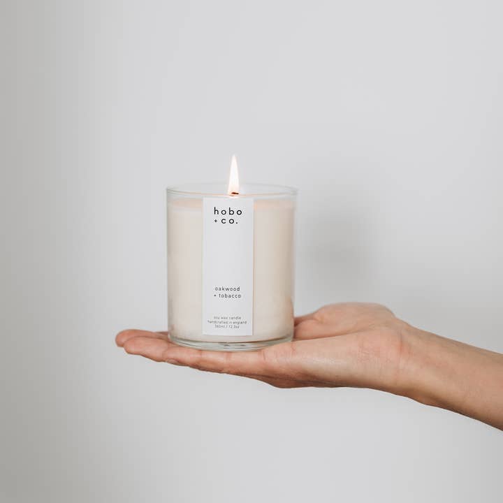 hobo + co. candles - Wholesale Pot/gevulde kaars - NIEUWE grote sojakaars met eikenhout+tabak