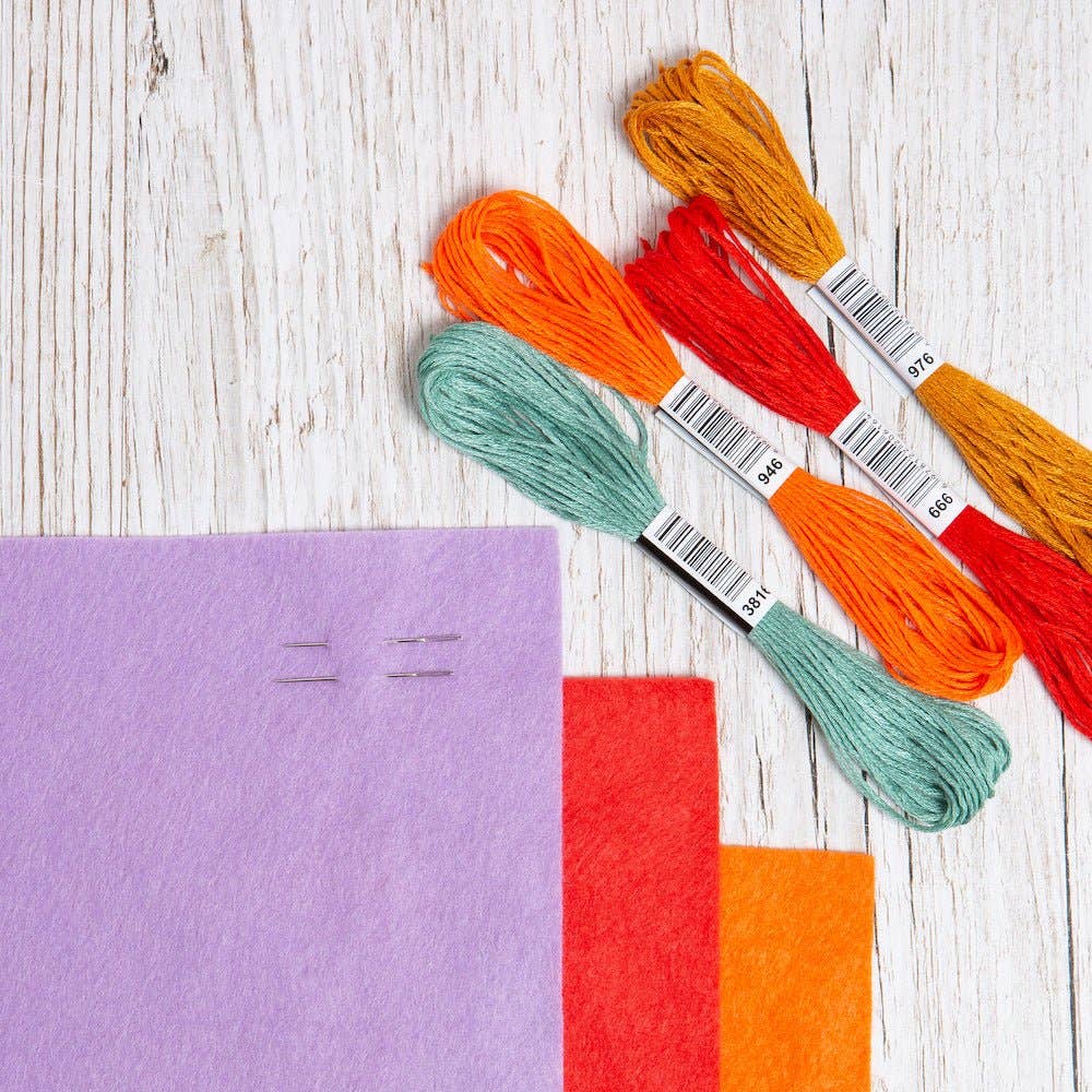 Wool Couture Company - Wholesale Craft Sewing Kit - Handful of Hearts Felt Craft Kit9