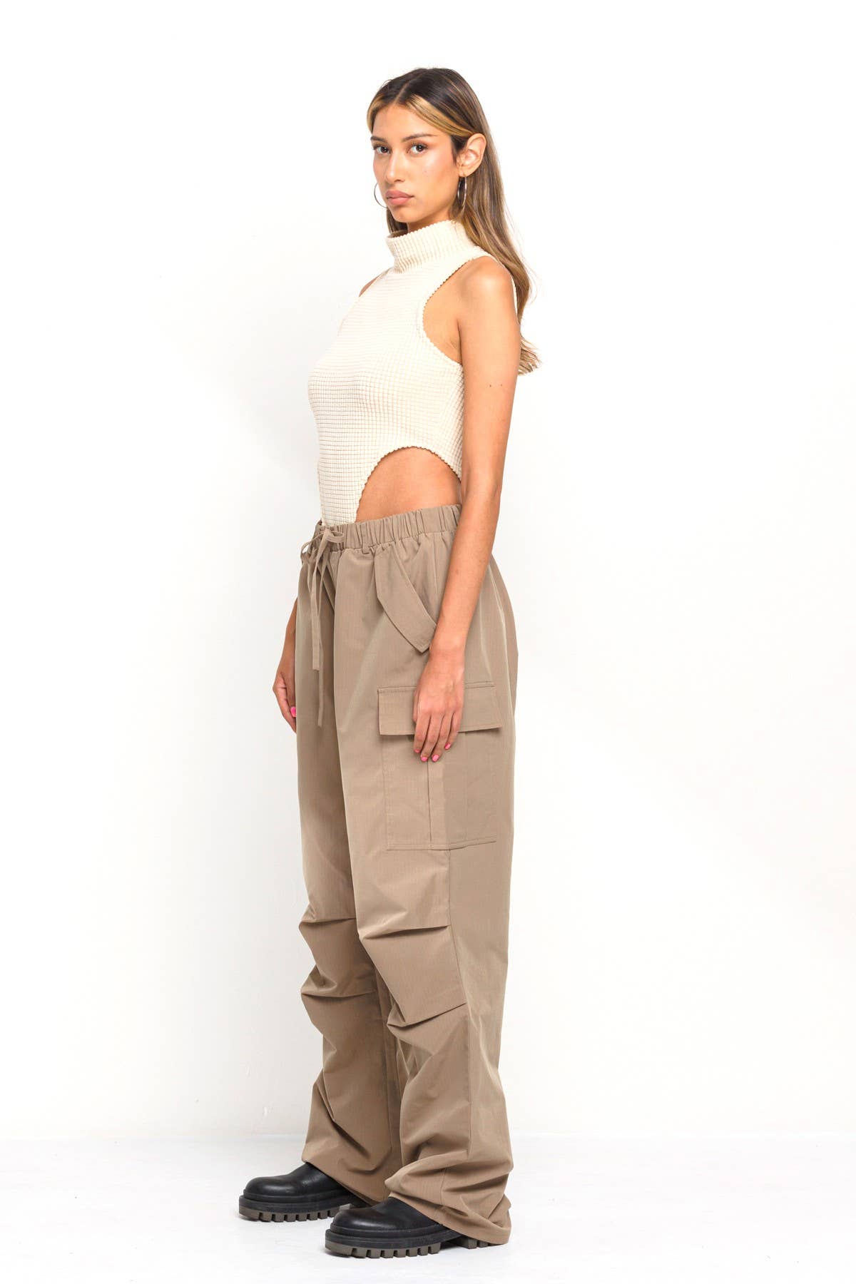 No Vacancy - Vente Pantalon – femme - Nouveaux pantalons parachute à larges jambes19