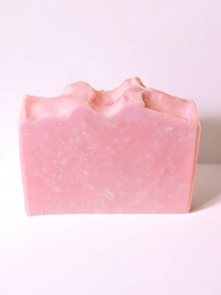 Lilly Bloom pour la vente par Eleven:11 Bath Company