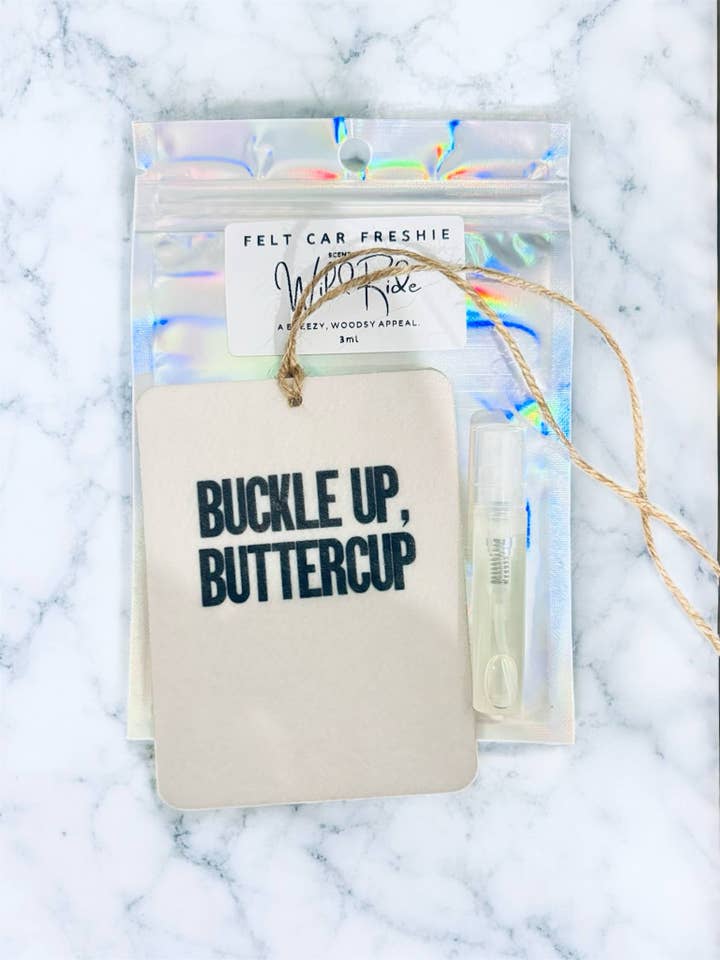 Abróchate, Buttercup Felt Freshie para venta al por mayor de The Prickly Five