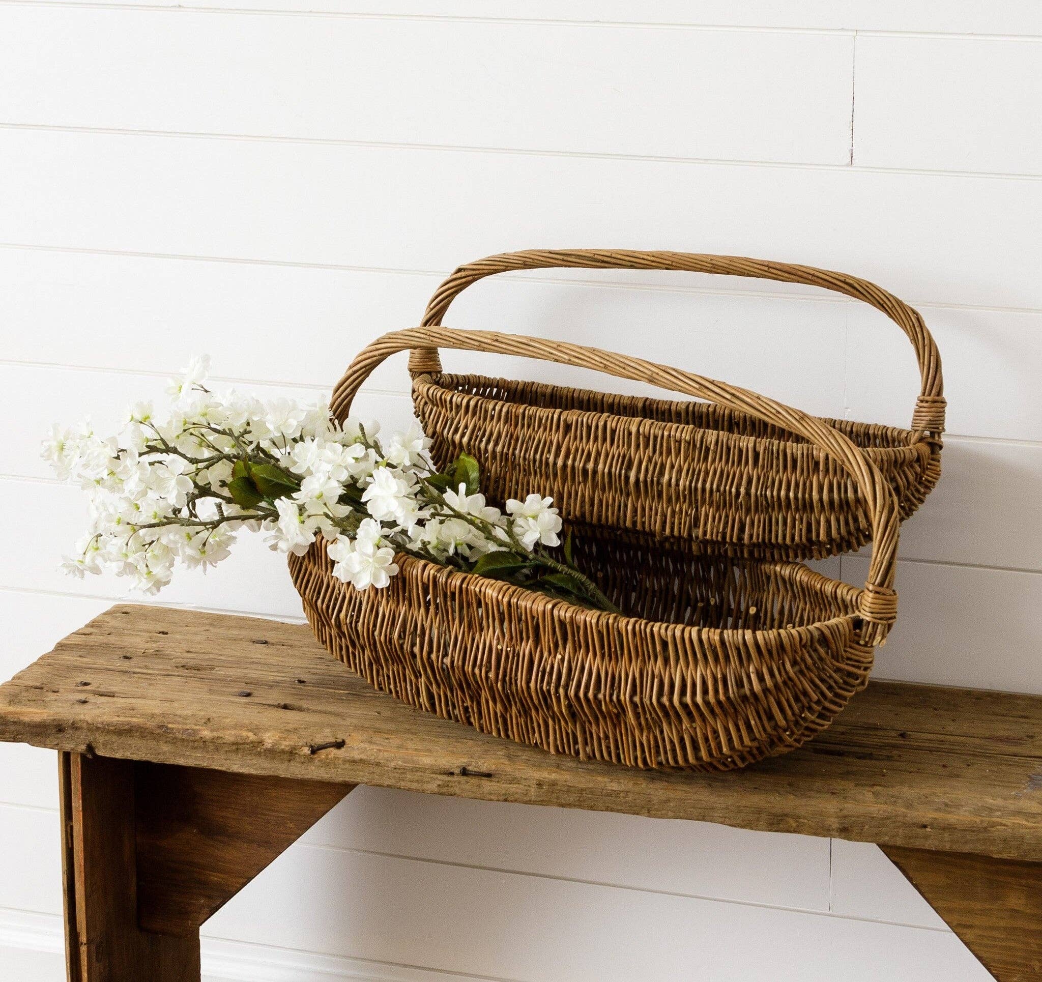 Audrey's Home & Gift - Wholesale Basket - Oval Wicker Baskets (Set Of 02)1