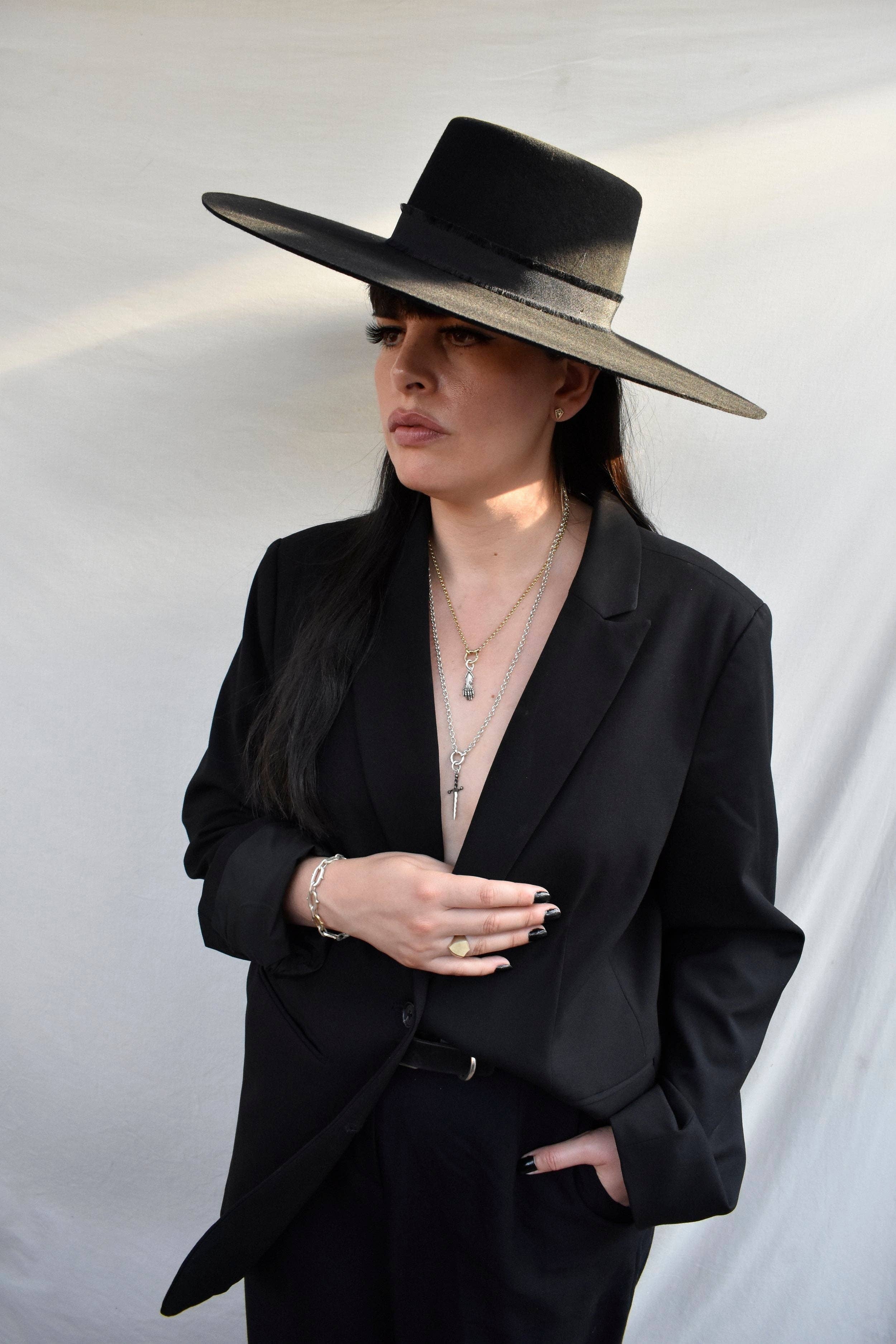 Morgaine Faye - Wholesale Individual Charm/Pendant - Parrying Dagger Pendant Charm6