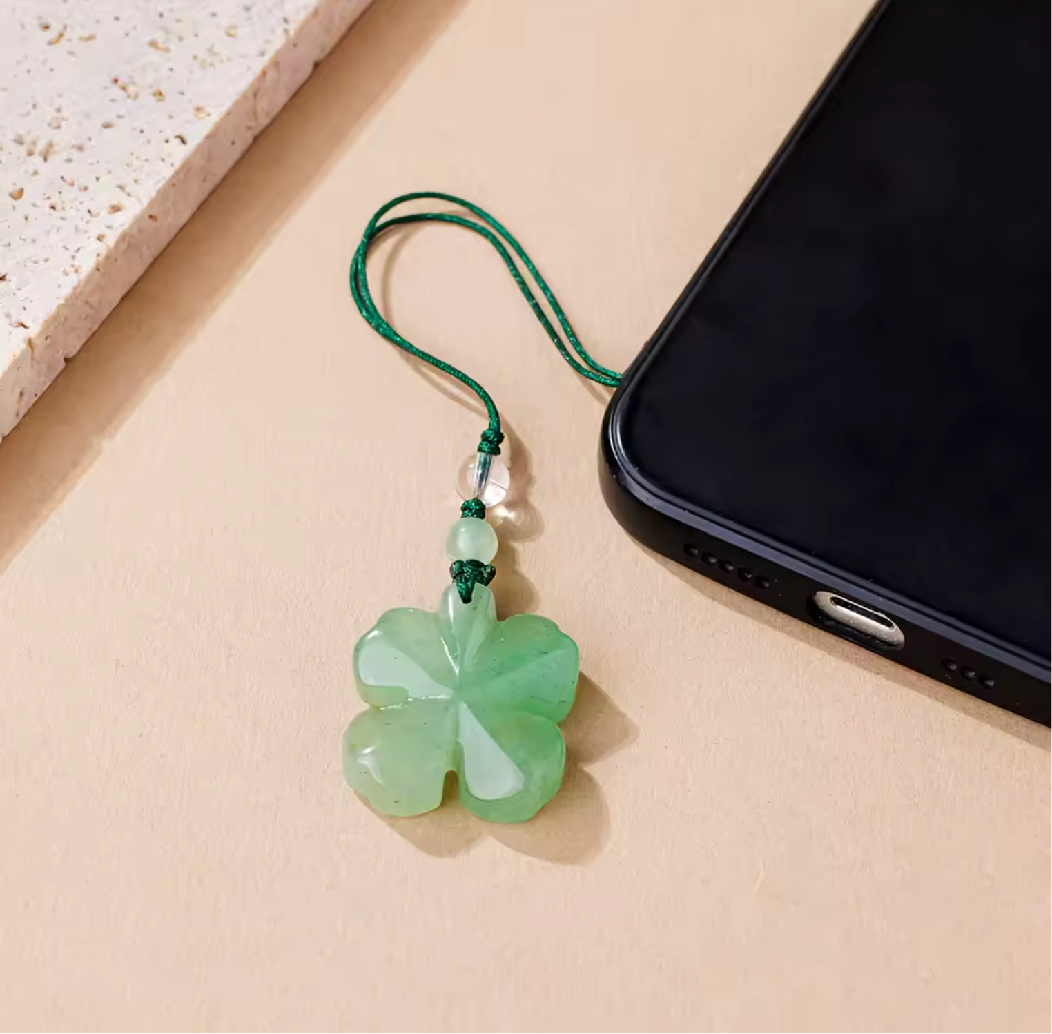Crystolver (We Cover All Import Fees) – wholesale Keychain – Unisex – Aventurine Crystal Four Leaf Clover Keychain2