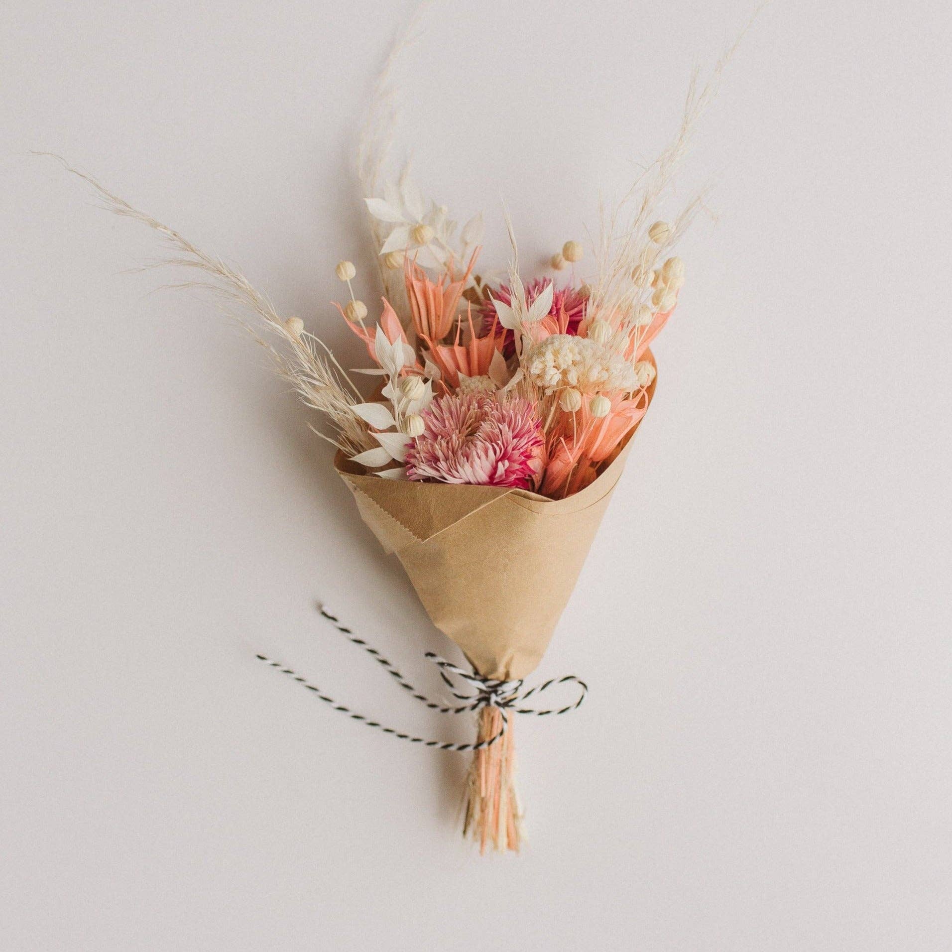 WildFlora - Wholesale Dried/Pressed Flowers - Wholesale Mini Dried Flower Bouquets1