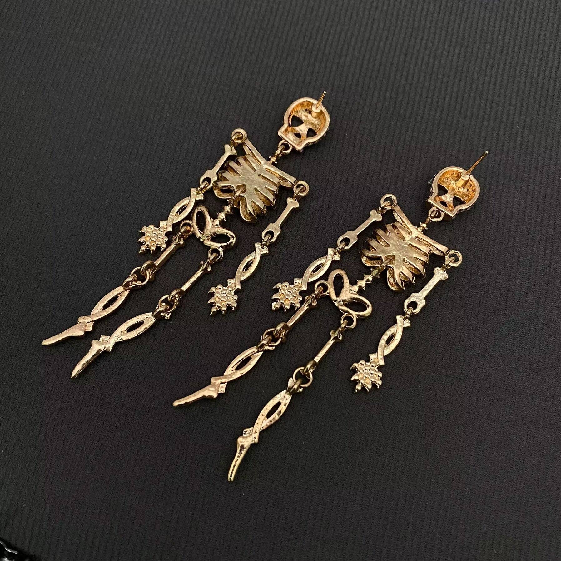 Mio Queena - Wholesale Hangende/ronde oorbellen - Halloween Strass Schedel Skelet Hangende Oorbellen - GT5