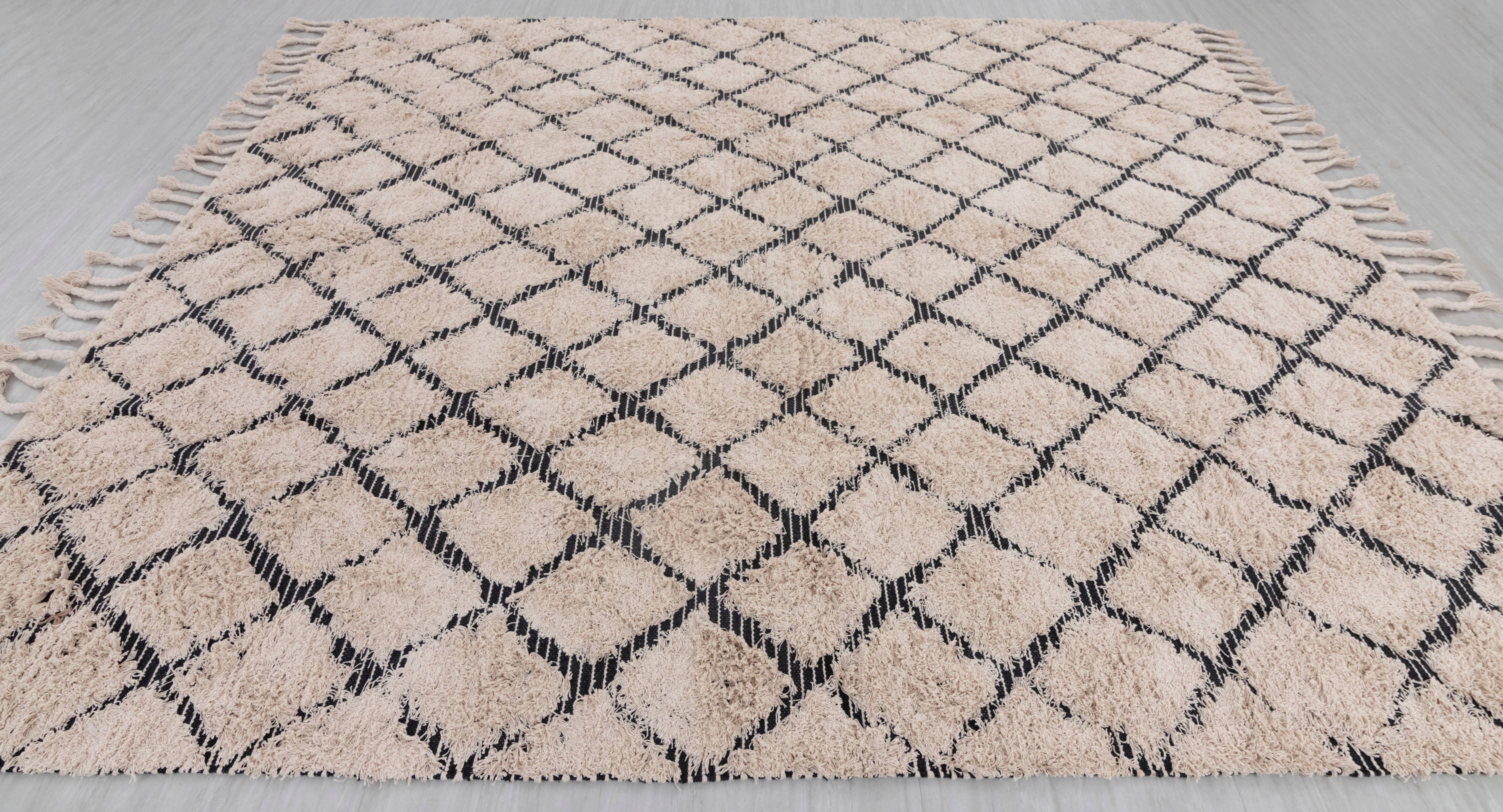 Aesthetic Homes LLC - Wholesale Area Rug - Modern Moroccan Beige Bohemian Hand Woven Wool Cotton Rug 3