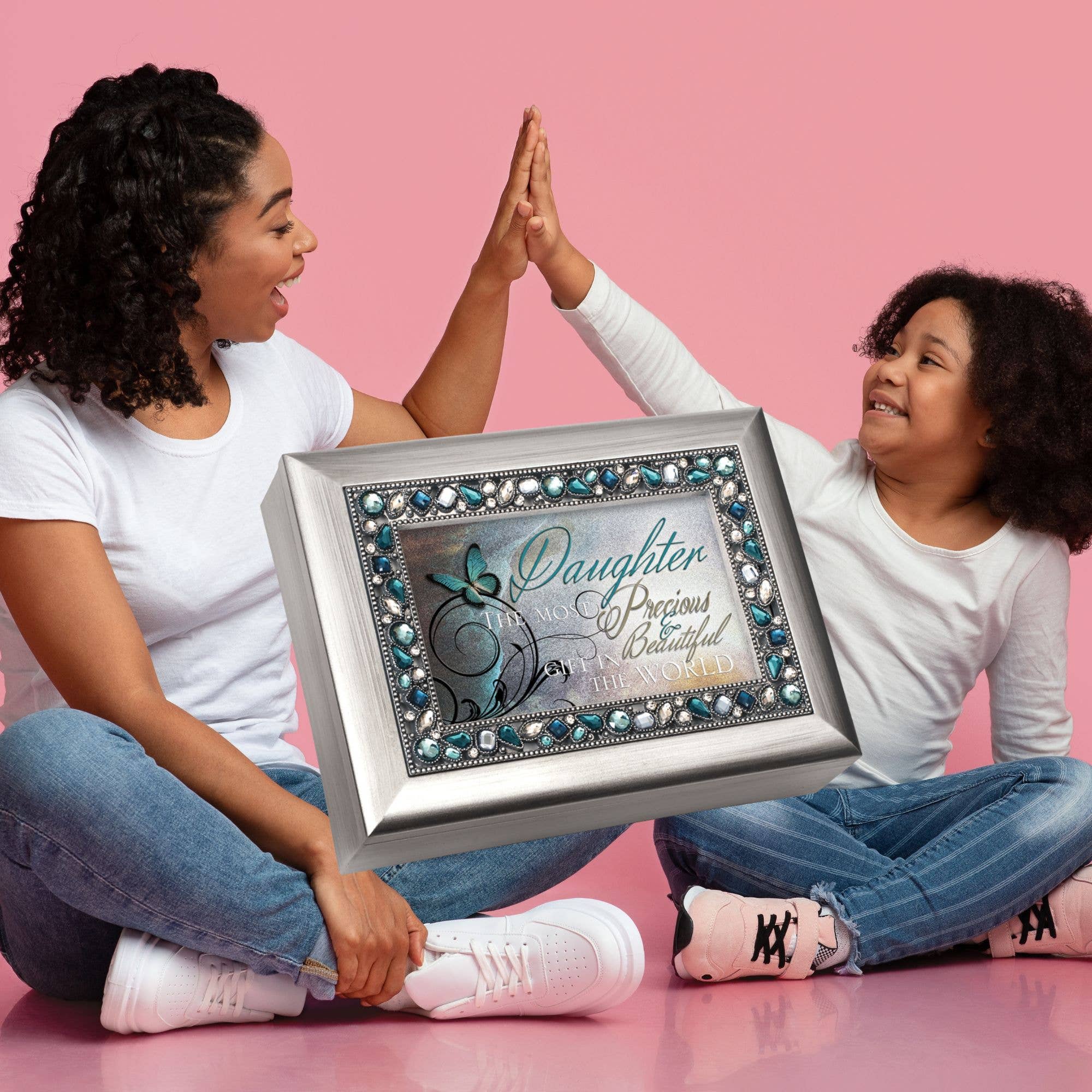 Dicksons – Engroshandel Spilledåse - Børn og baby – Datter den mest dyrebare gave Jeweled Silver Music Box1