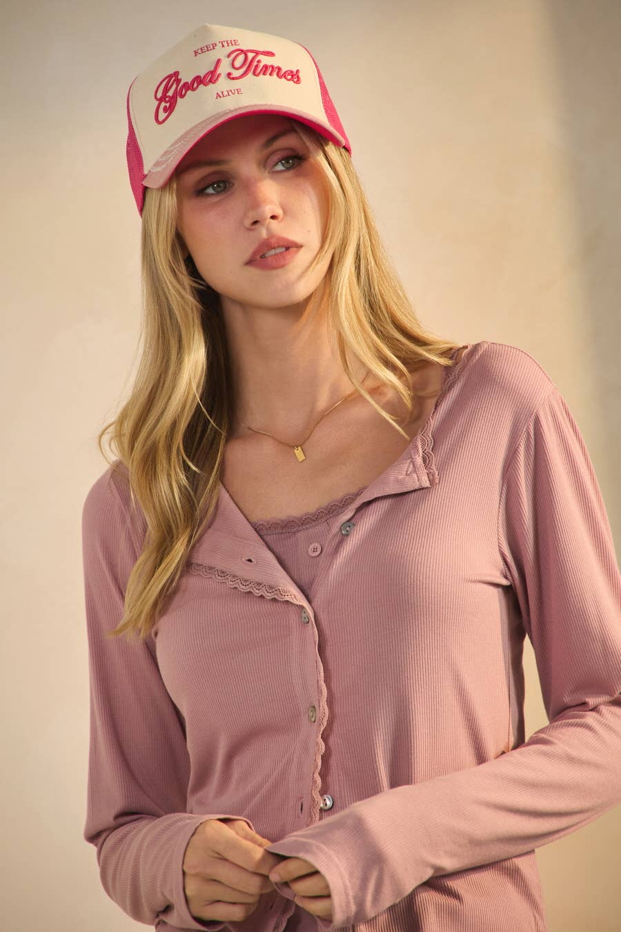 Combo rose Casquette de camionneur bicolore en vente sur Faire2