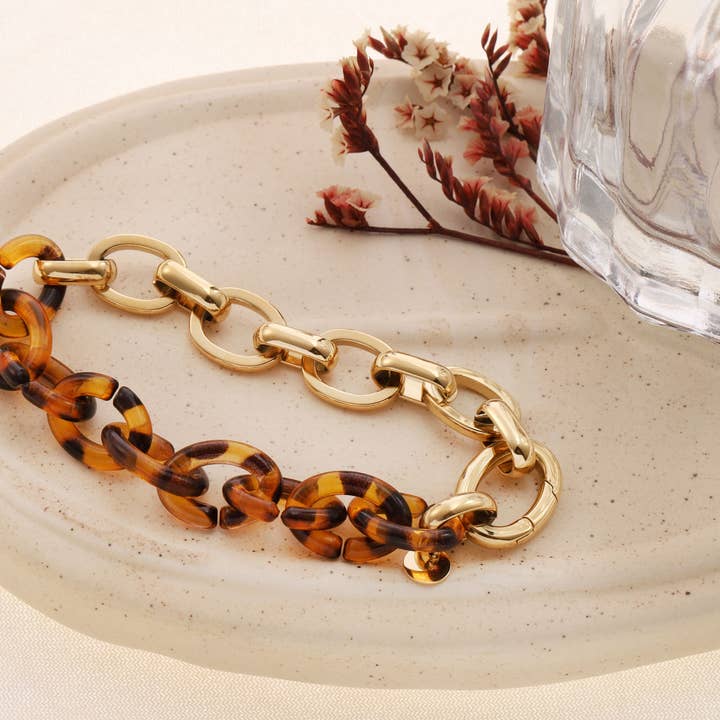 Semi-thick gold bracelet half chain half leopard for wholesale by JOYA
