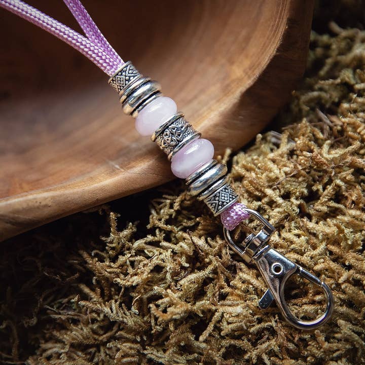 Cordão de flauta rosa claro com contas de quartzo rosa por atacado de Dog Wellness