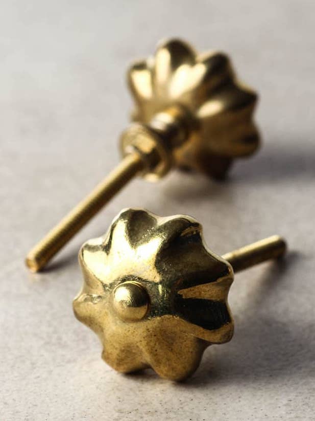 Brass Flower Kitchen Cabinet Metal knob for wholesale by KNOBCO