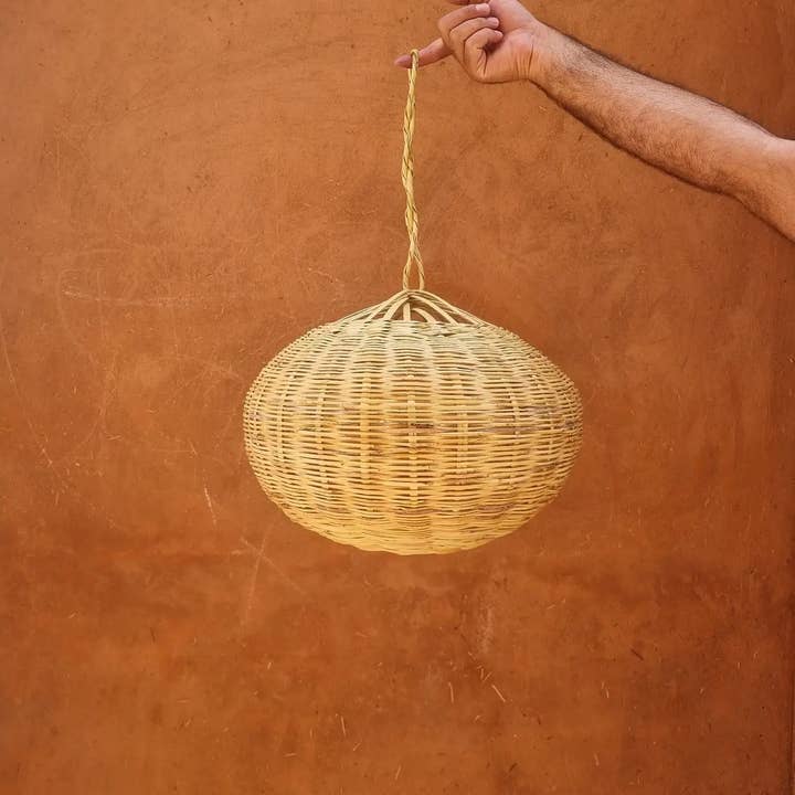 Rattan ball hanging lamp | deco boheme chic -MOROCCAN Lamp pour la vente par libitiishop
