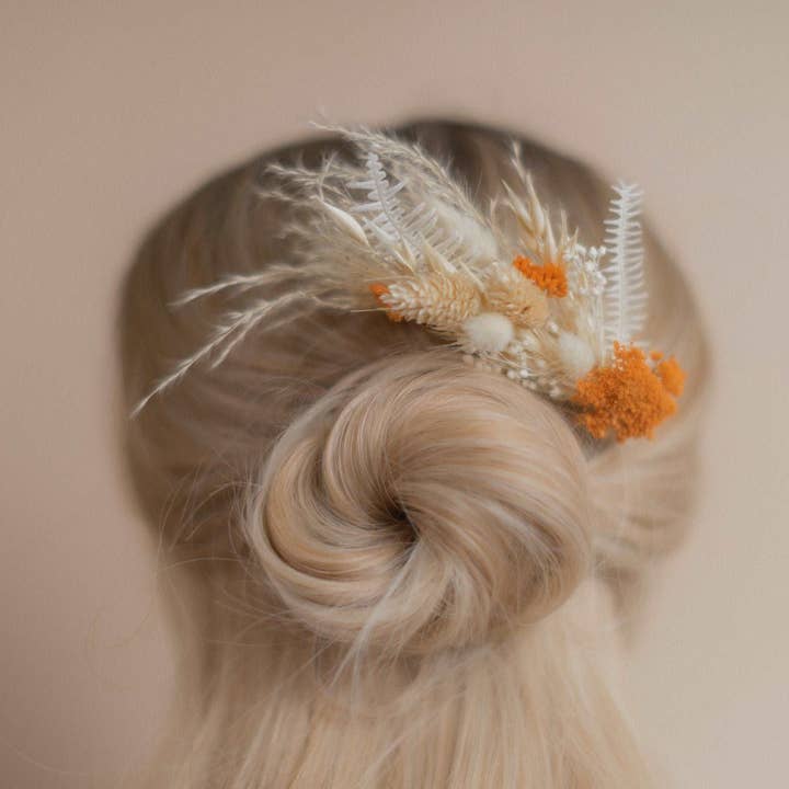 Hidden Botanics - Wholesale Dried/Pressed Flowers - Dried Flowers Bridal Bouquet - Burnt Orange & Cream No. 84