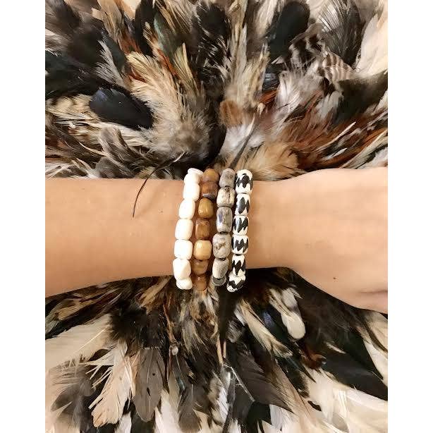 Twine & Twig - Venta al por mayor Pulsera de cuentas - Colocación de capas tribales | Batik Bar1