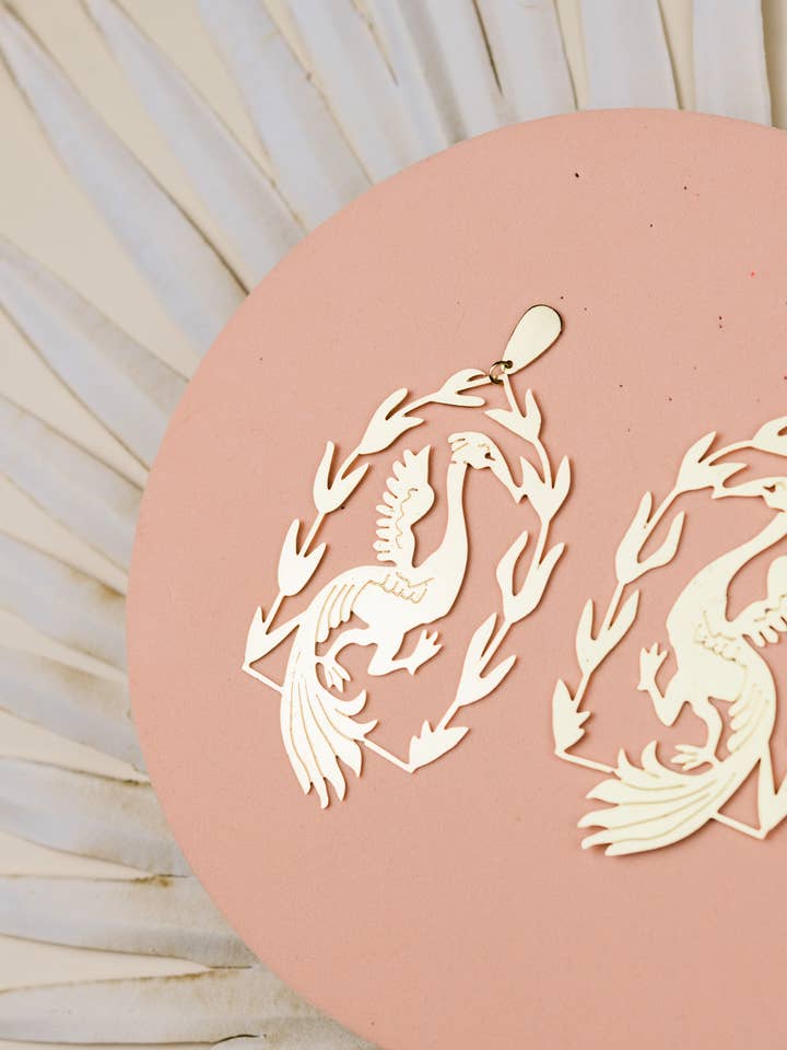 Gru Oenoe per la vendita all'ingrosso da parte di Mountain Maiden Co.