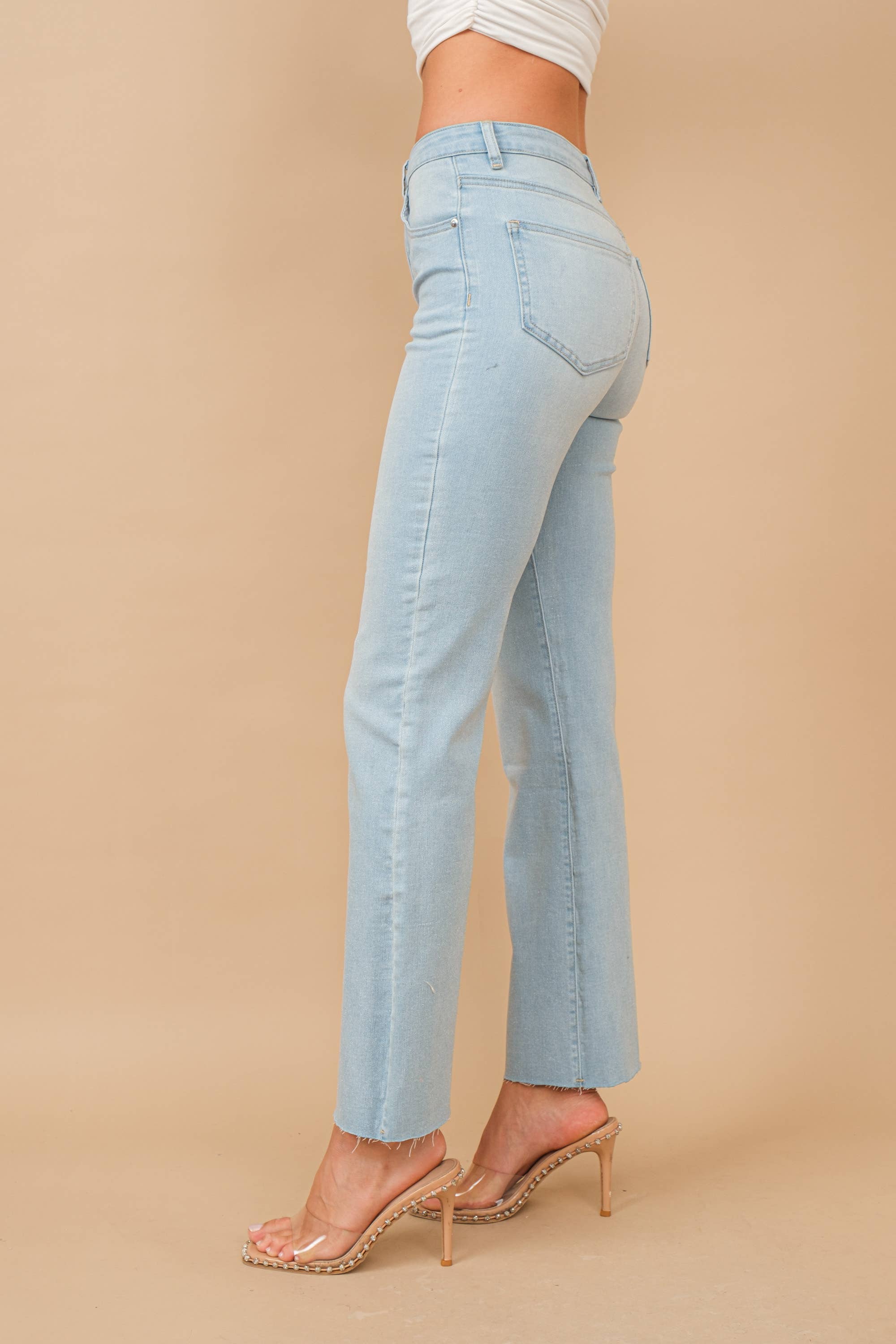 LÄTT TVÄTT 80135P-Lätt skimrande glittrande stretchjeans i mellanhöjd för wholesale på Faire1