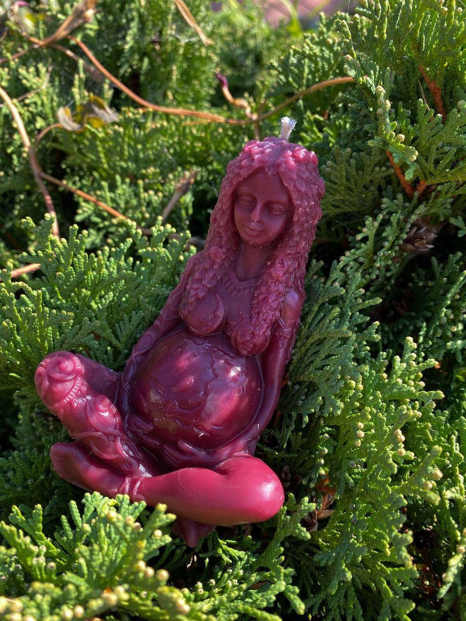 whatever workshop - Wholesale Novelty Candle - Beeswax candle Goddess of the earth Gaia13