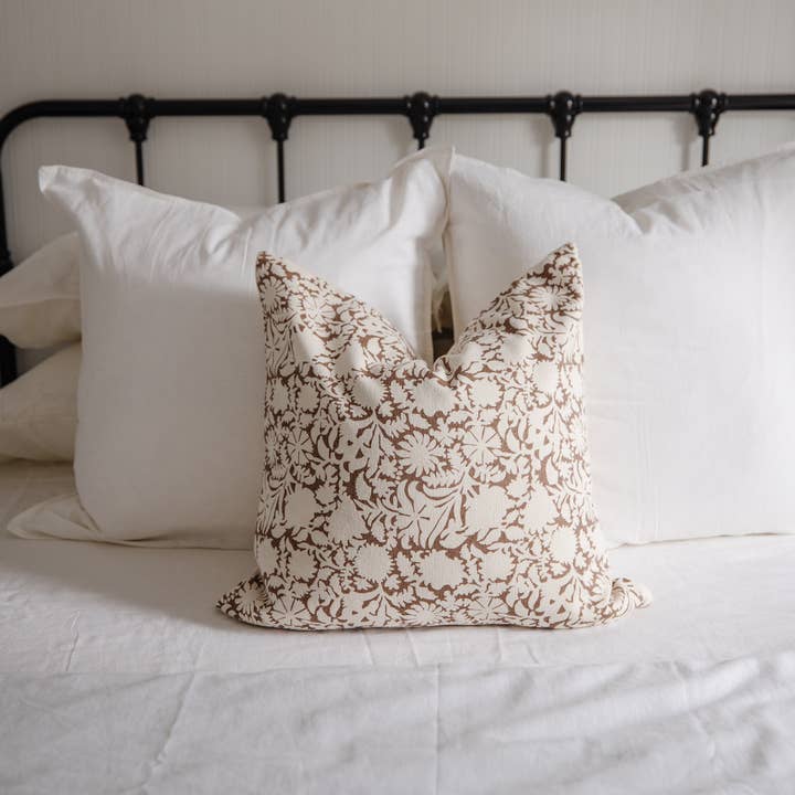 Cozy Prairie Linens Co. – wholesale Throw pillow cover – Signature Floral Cotton Pillow Cover in Brown3
