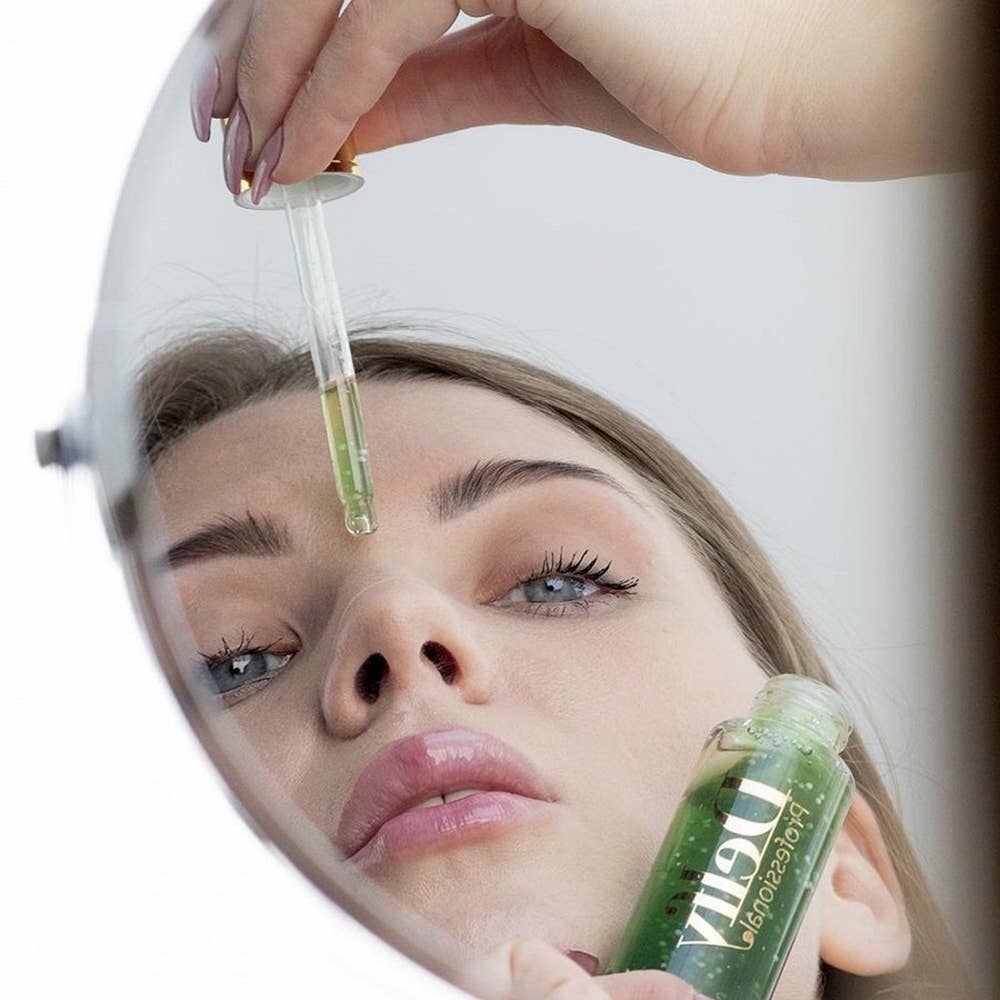 DELFY FDR GROUP SOCIEDAD LIMITADA. (Delfy fdr group sl) - Wholesale Facial Serum/Concentrate - Blemish Control Royal Serum2