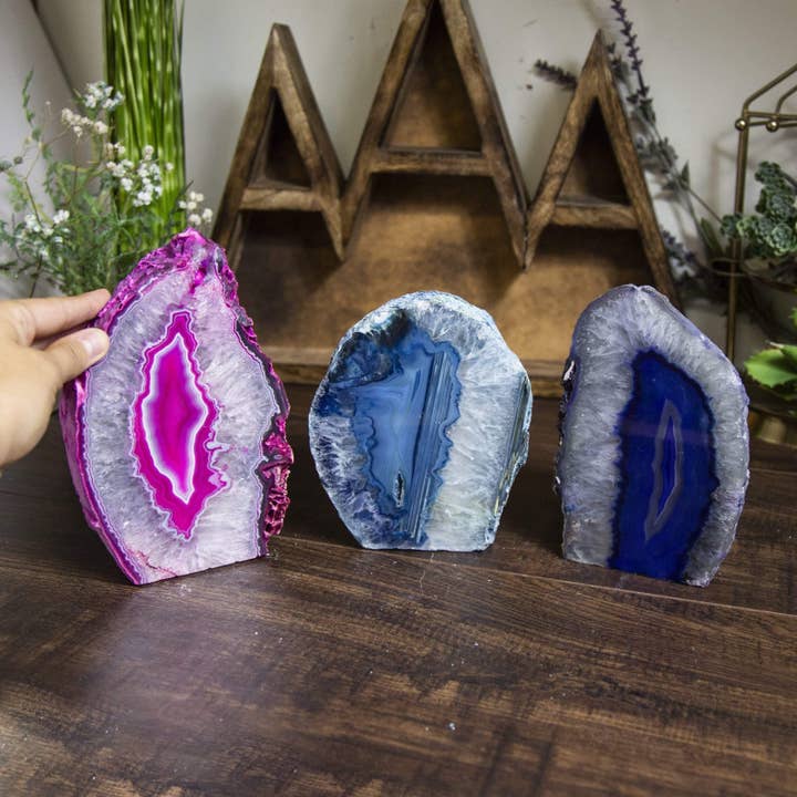Rock Paradise - Wholesale Accent/Desk Lamp - Agate Geode Cut Base Crystal Lamp